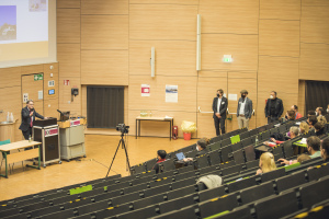 setze Grußwort des Rektors der OVGU (Bild - Matthias Piekacz)